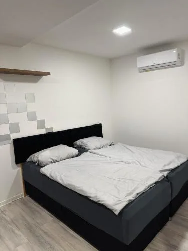 VIP Apartments