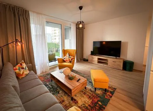 Streams Apartment with Garden and Free Parking