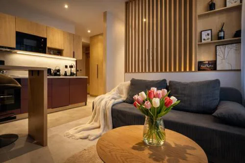 Black Lotus 4 I City Centre I Free Parking l 24hr Access