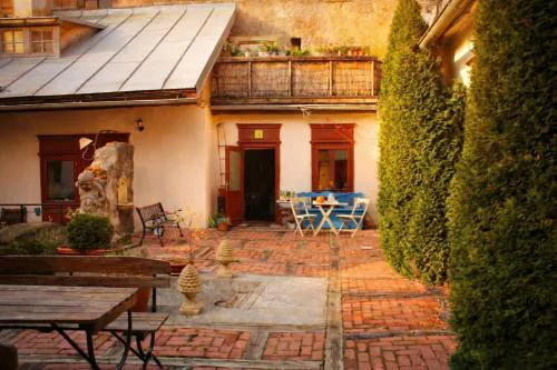 Apartmán na Zlatom dvore, historický dvor v srdci Štiavnice