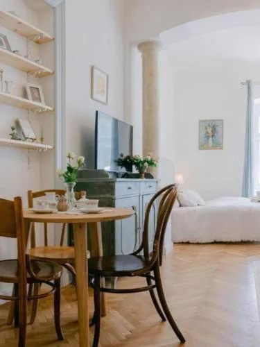 CYPRIAN apartment