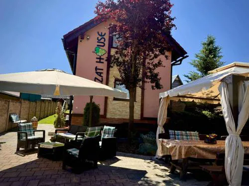 Ezathouse Devičie