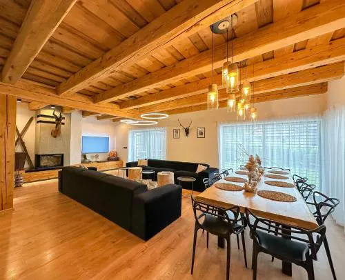 Chalet Black Deer