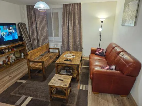 MK Apartment Hron