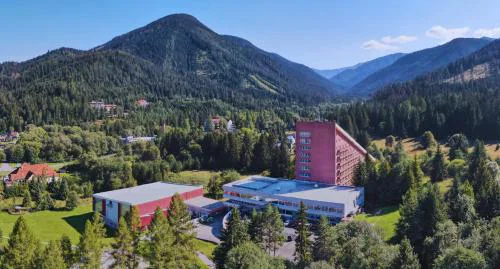 Hotel SOREA MÁJ