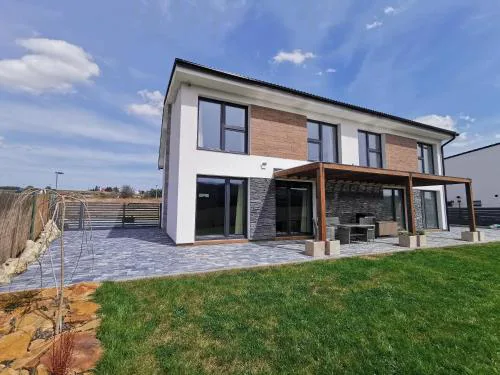 2 Apartmány v dome LÚČNA