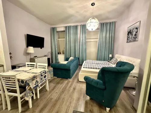 Kings main square Apartment