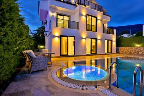ATLANTİS- 4 Bedroom Holiday Villa in Hisaronu