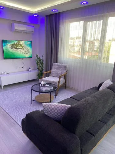 Comfortable, stylish, centrally located apartment