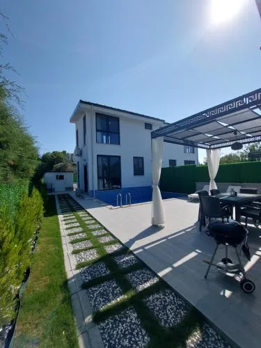 Villa Mell