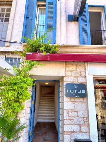 Lotus Köyiçi Otel