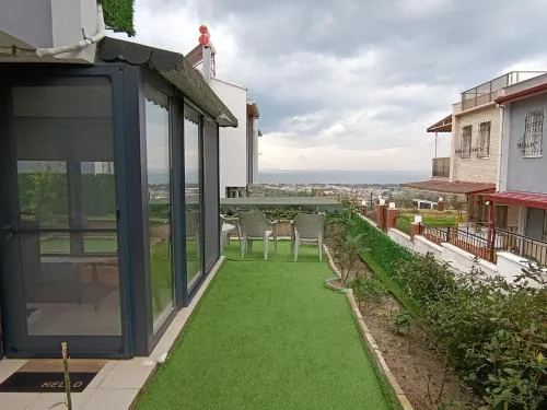 Cozy house with sea view&garden