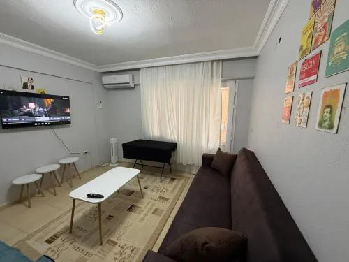Neva Konuk Evi