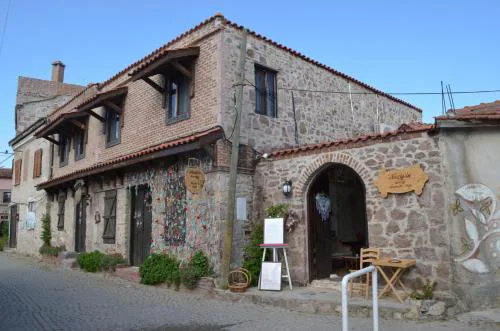 Neziş'in Konağı