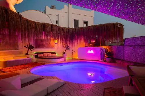 3Bedroom Villa with Pool and Sea Wıew in Bodrum BD447