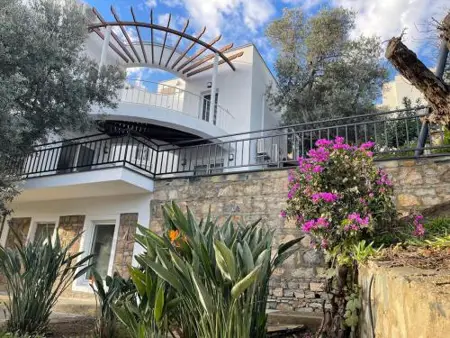 Family villa with rooftop sea views in Yalikavak