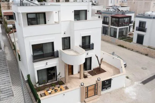 Luxury 4 Bedroom Villa with Private Pool 200m to Beach - Yeni Dunya Bodrum