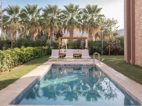 Mimosa Mansions