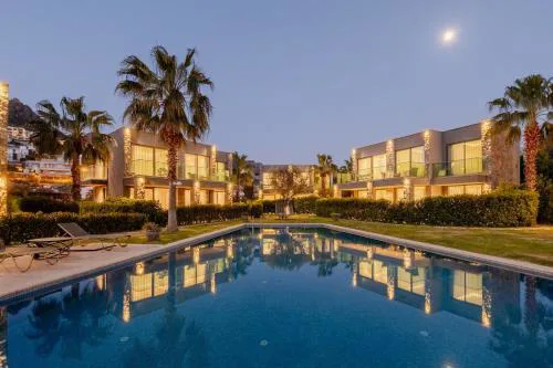 Spacious 4BR Villa wit Pool Access in Yalıkavak