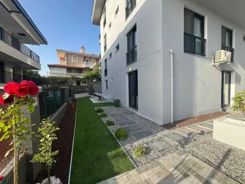Maia Suites