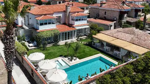 Pera Alaçatı