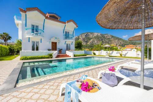 Villa Blue Island