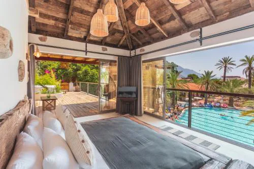 Ami-tai Luxury Honeymoon