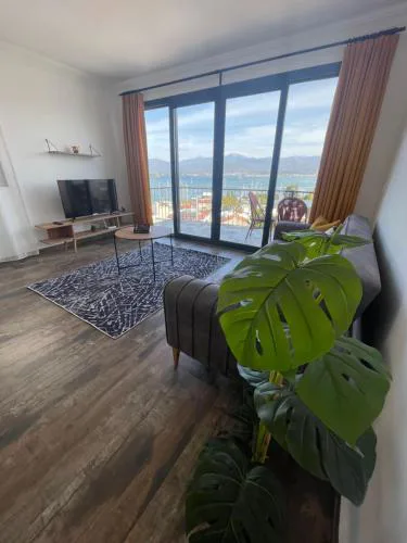 Deniz Manzaralı Suites