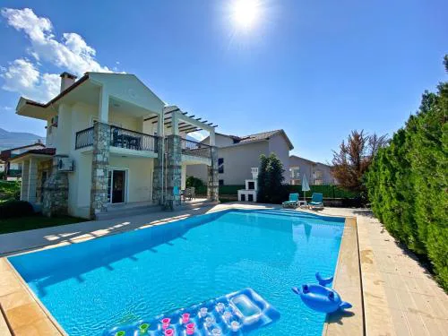 Gold Villa 6