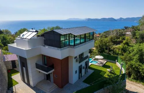 Holiday villa with sea view and heated pool Villa Mariposa