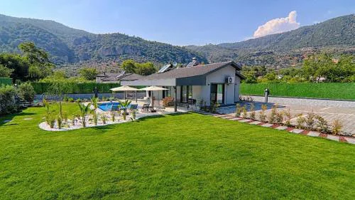 Luxury detached villa with large garden and private pool in Göcek İnlice