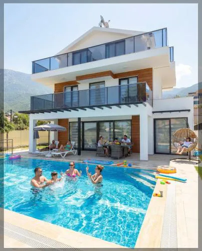 Ruken Villa - 4 bedroom private villa in Ovacik