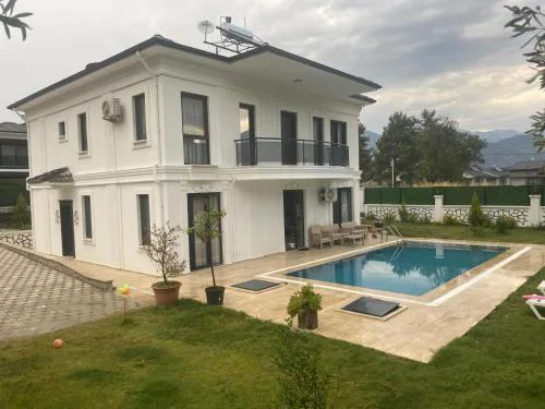 Villa Star House