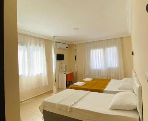 Mandarin Beach Hotel