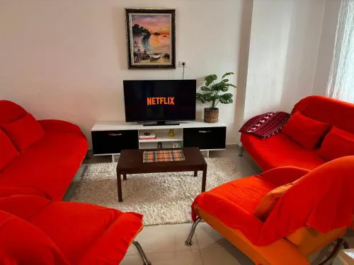 Charming Villa Steps from Long Beach with WiFi