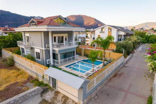 Daisy Villa İçmeler Marmaris Private Pool Garden