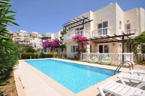 Villa Romantica 17