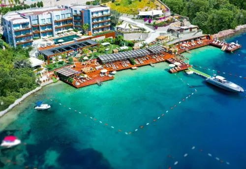 Mare Deluxe Residences & Villas