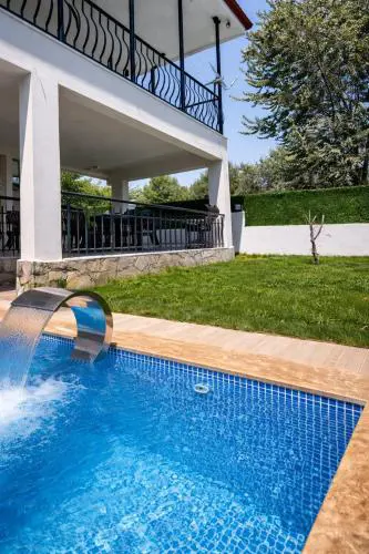 Villa Ata