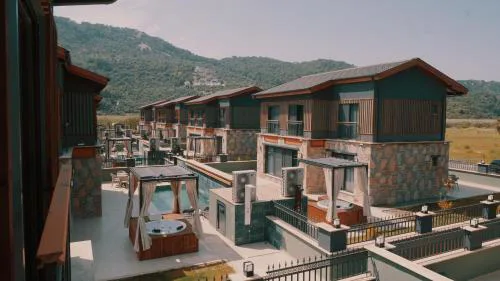 champion villas