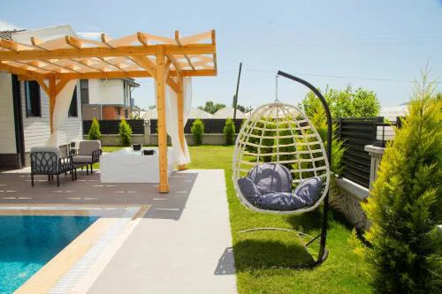 Luxury Villa with Private Pool and Jacuzzi