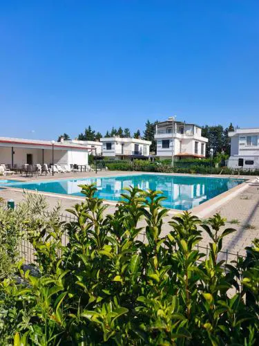İda Life Detached Villa with Pool