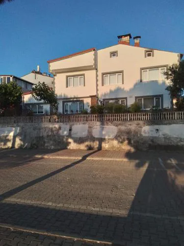 Gerze Beyaz Yalı Tatil Evi