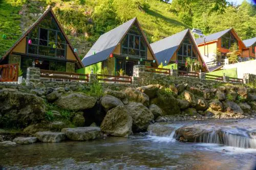 River Bungalov
