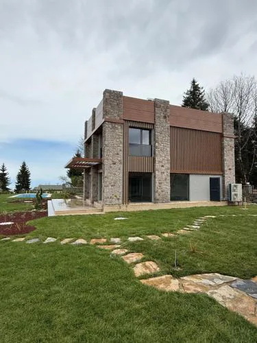 villa trapeza