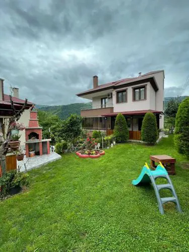 Vinland Villa Atalar