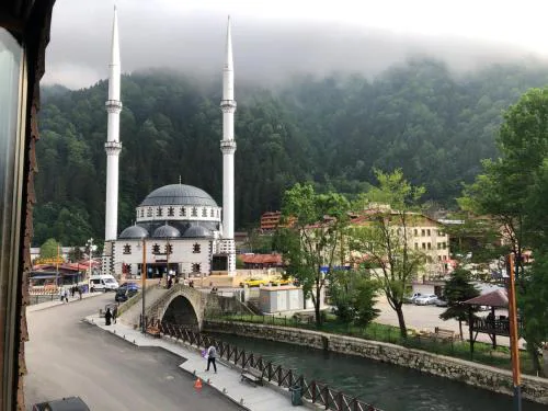 Uzungöl Merkez Konut 3 Banyo-WC 3 Balkon