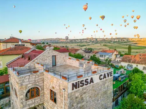 Nissa Cave