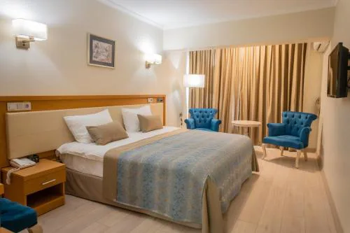 Patalya Lakeside Resort Hotel
