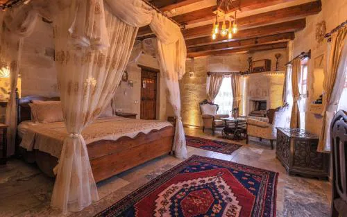 Maccan Cave Hotel